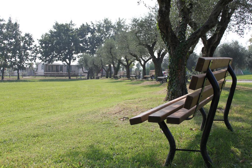 Camping Piantelle Moniga del Garda Ngoại thất bức ảnh