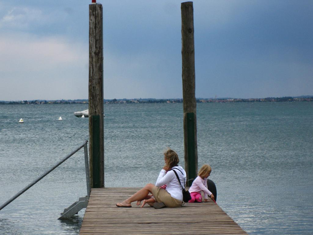 Camping Piantelle Moniga del Garda Ngoại thất bức ảnh